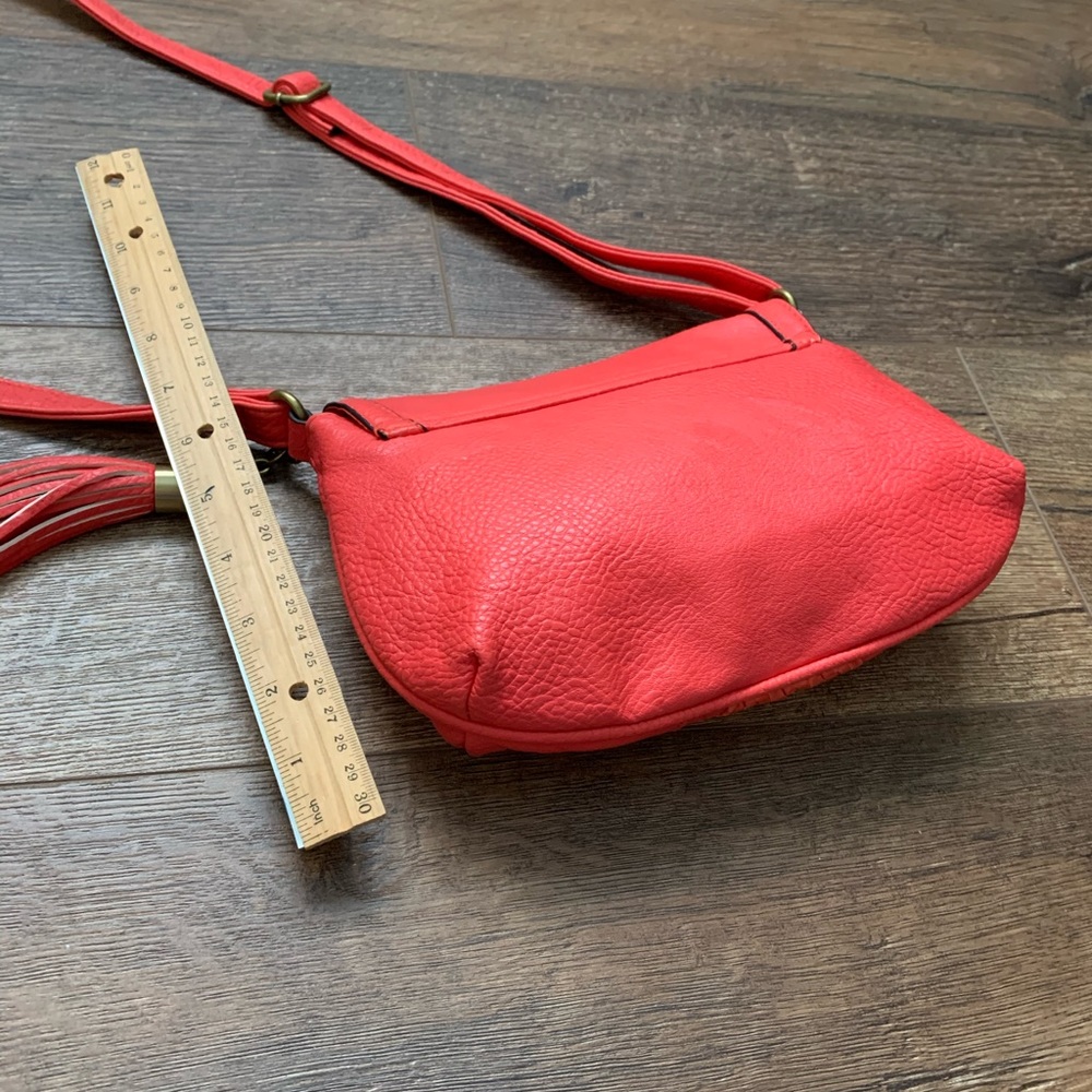 Donated. Vegan Crossbody Bag - Picture 6 of 10